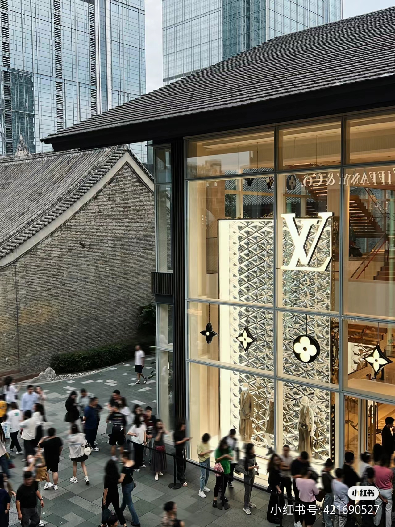 Camera_XHS_17198184103831040g00830pp4jp4b6g00494ot281ij51hph