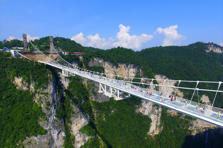 0302t12000c5fpwy35213_D_769_510_Q100