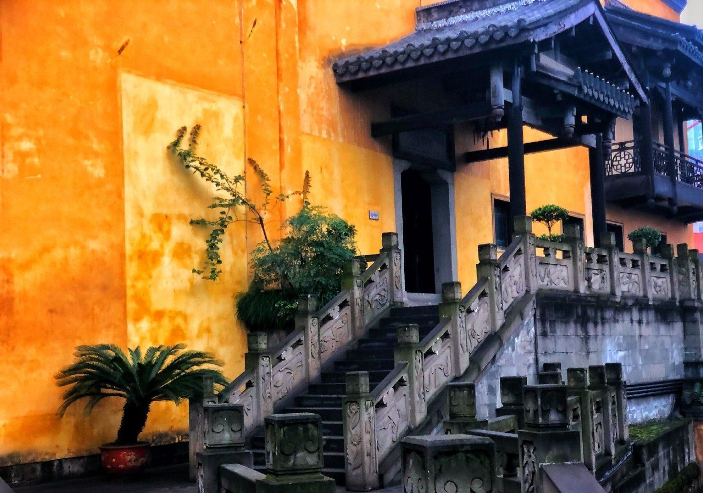 100b1g000001h7kz33B4F_C_1600_1200