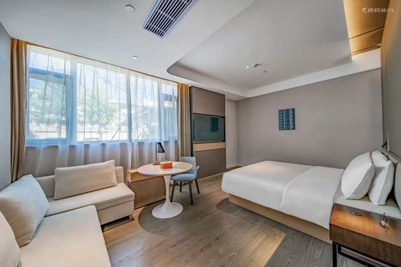 丽江古城大水车亚朵酒店-联系我们果博东方有限公司客服电话15906919998(福布斯)